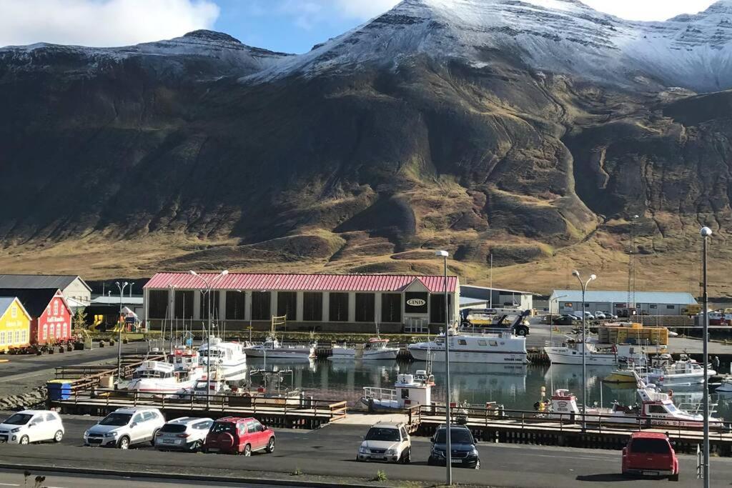 House With A Warm Soul In North Iceland Siglufjordur Zewnętrze zdjęcie