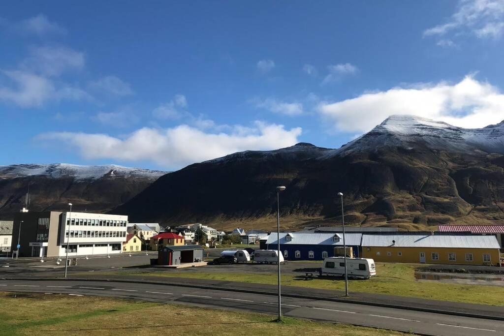 House With A Warm Soul In North Iceland Siglufjordur Zewnętrze zdjęcie